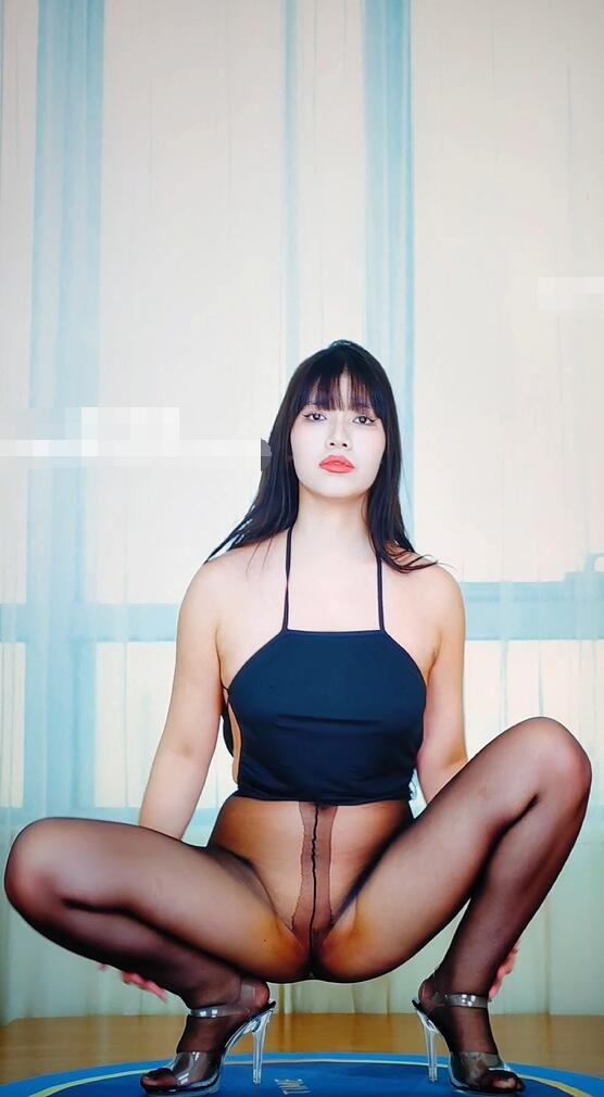 艺舞吧 千羽1期 01 风润健美九头身姐姐热舞高叉挤B肥美 横竖