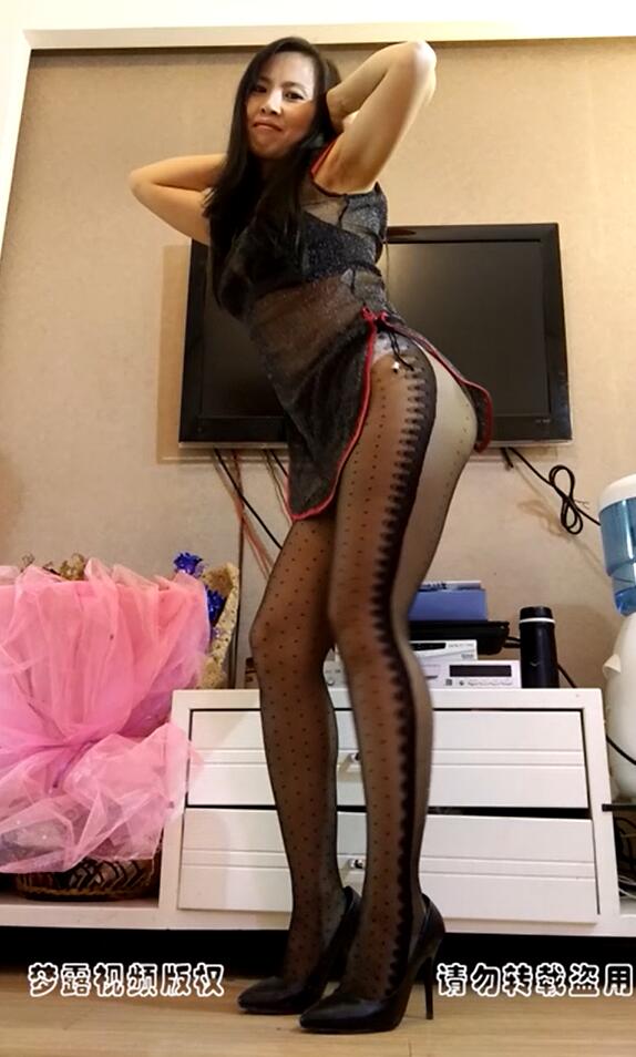 梦露广场舞 风韵犹存丰润凸翘 万千小伙想CAO的熟女阿姨 珍藏版 06